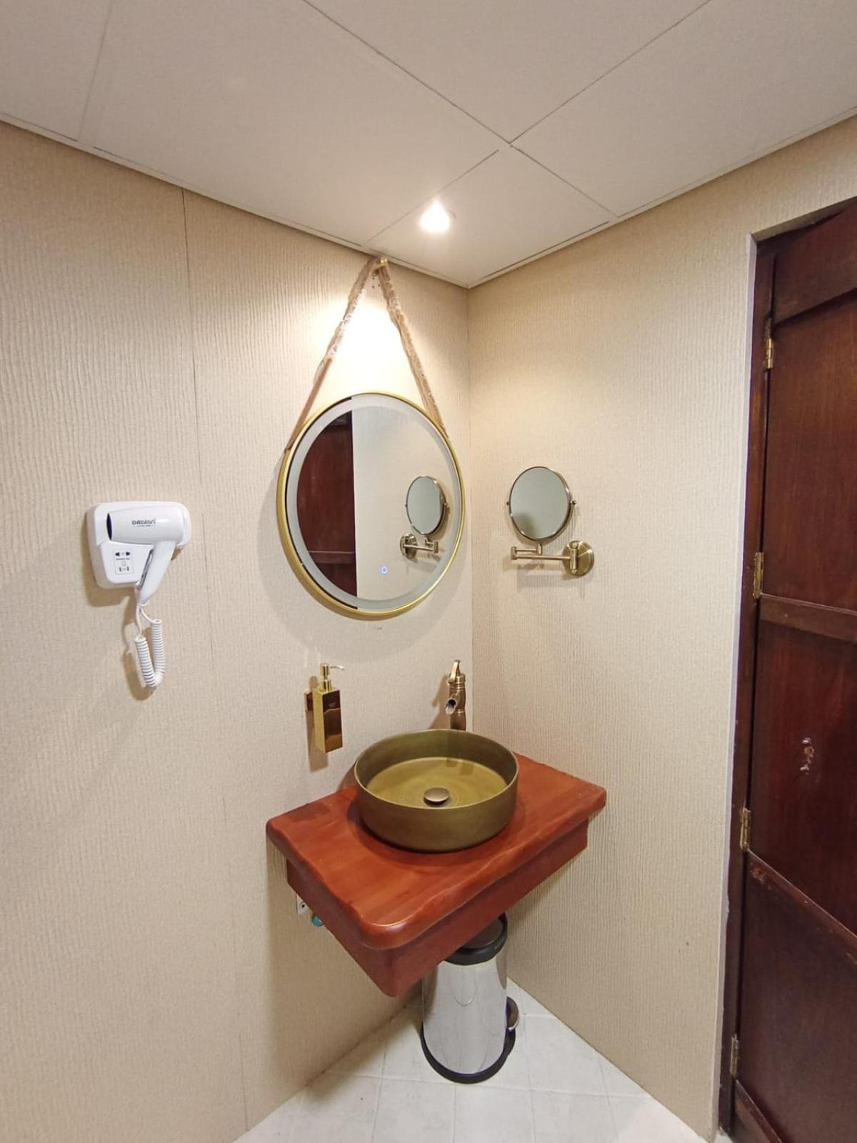 Hyba Heritage Hotel Dubai Luaran gambar